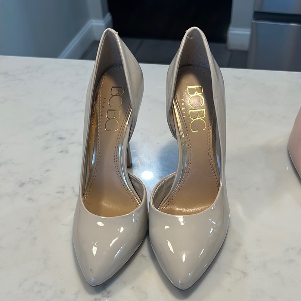BCBG Cream Women's Pumps